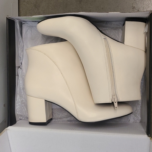 COPY - INC International Concept white Ankle Boot - Picture 5 of 5